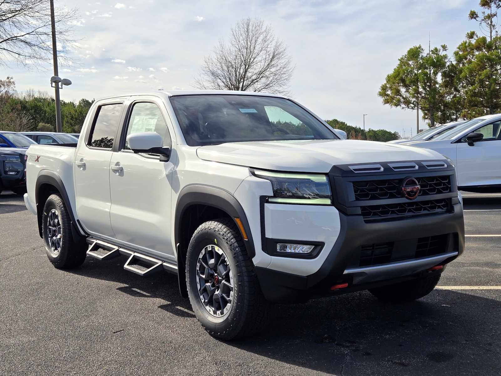 2026 Nissan Frontier PRO-X's photo