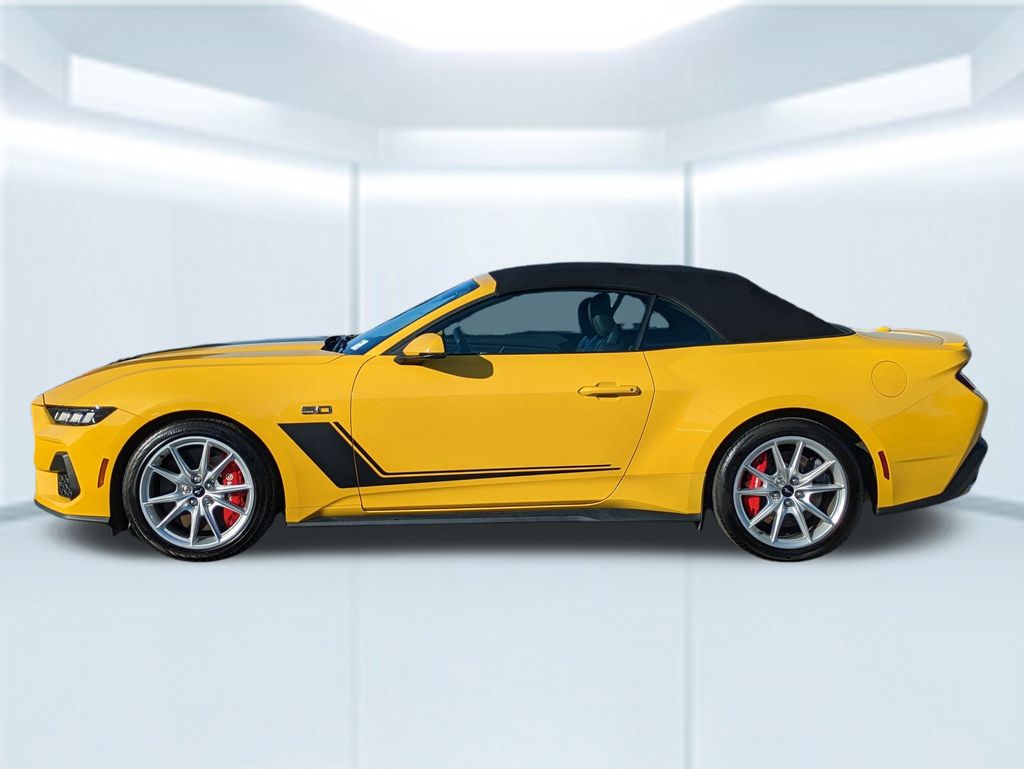 2024 Ford Mustang GT Premium Convertible photo 3