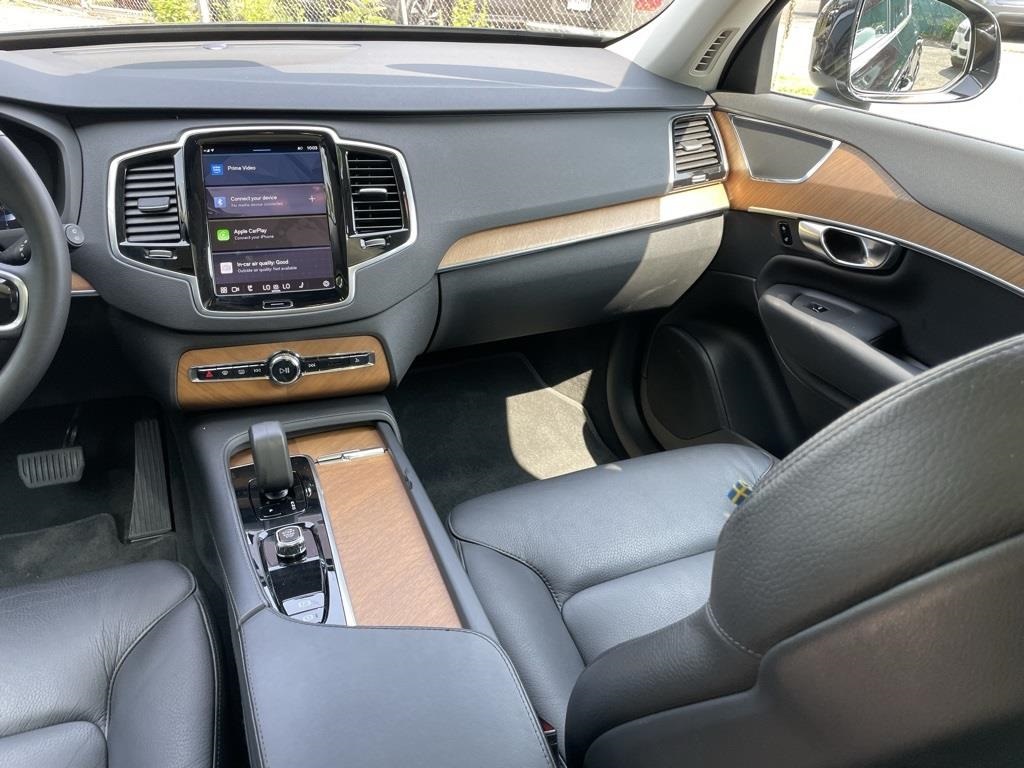 2023 Volvo XC90 Plus photo 10