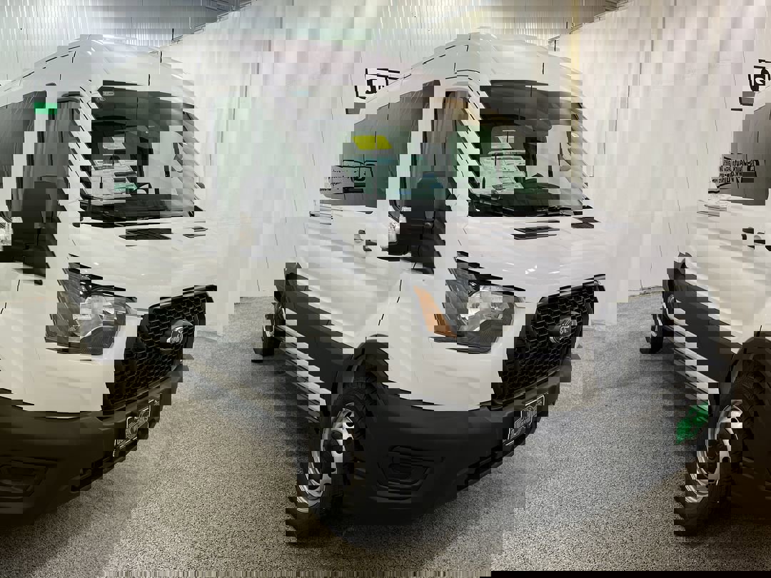 New 2025 OXFORD WHITE Ford XL image 1