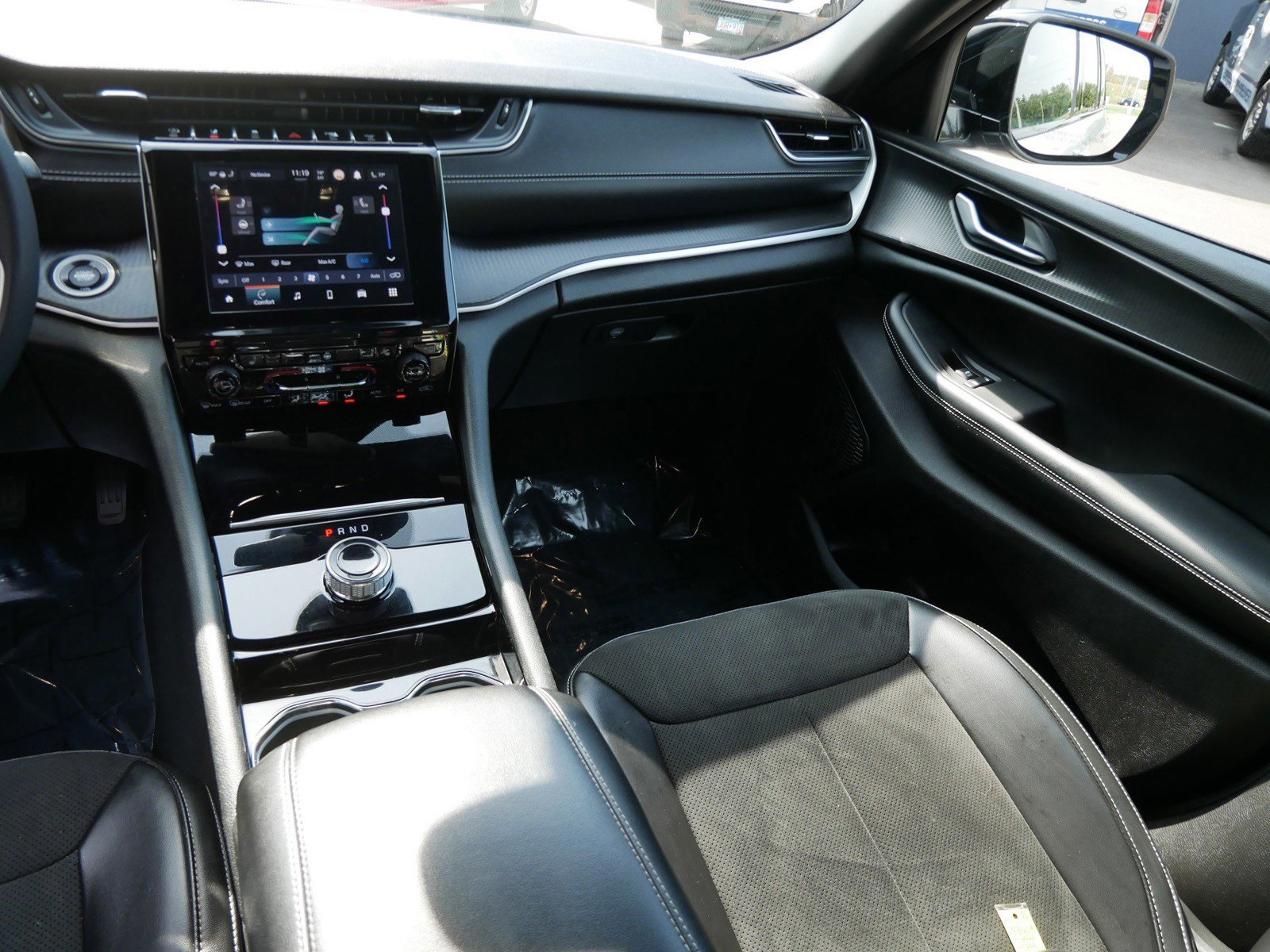 2023 Jeep Grand Cherokee Altitude photo 14