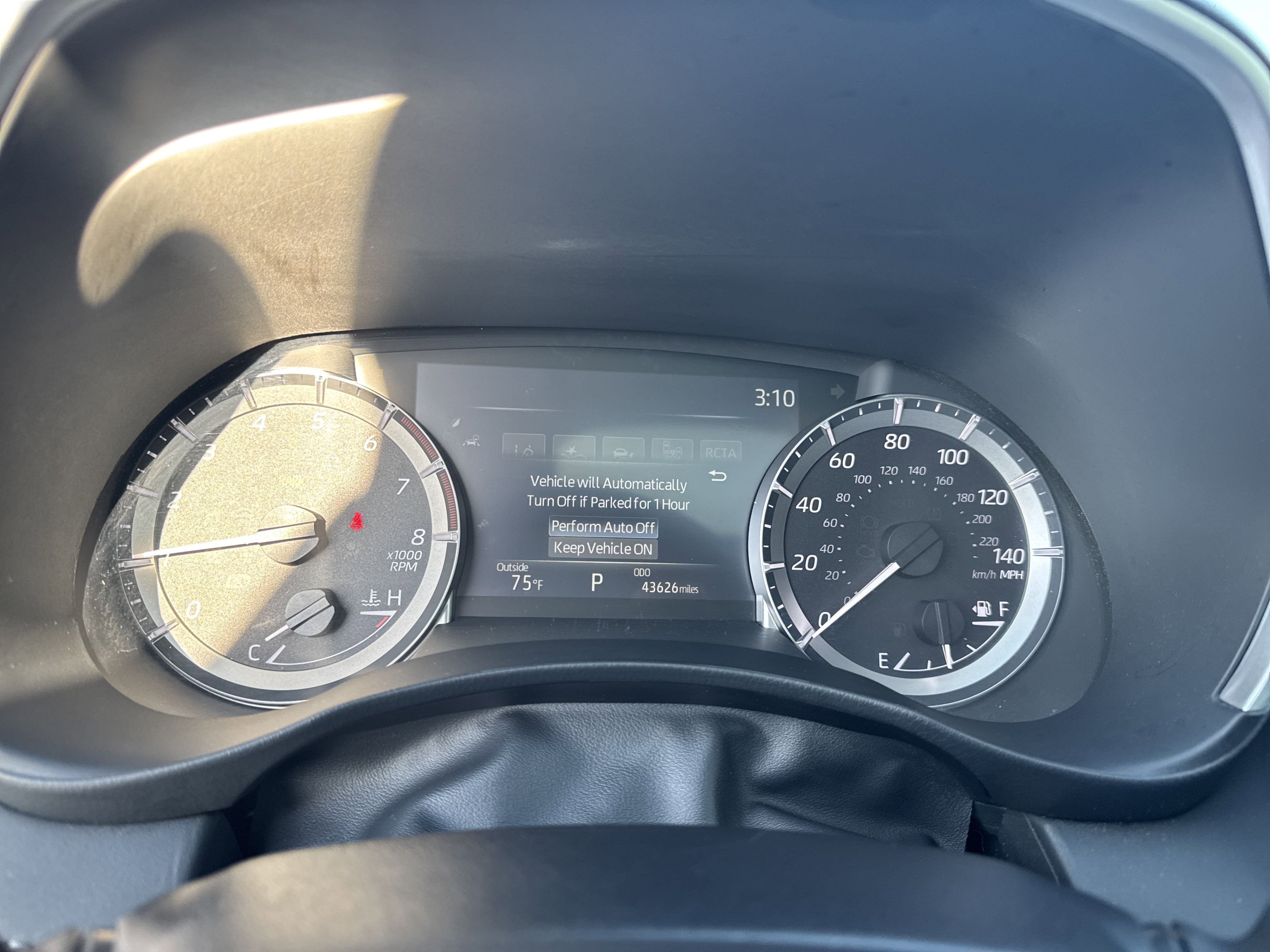 2024 Toyota Highlander XLE photo 14