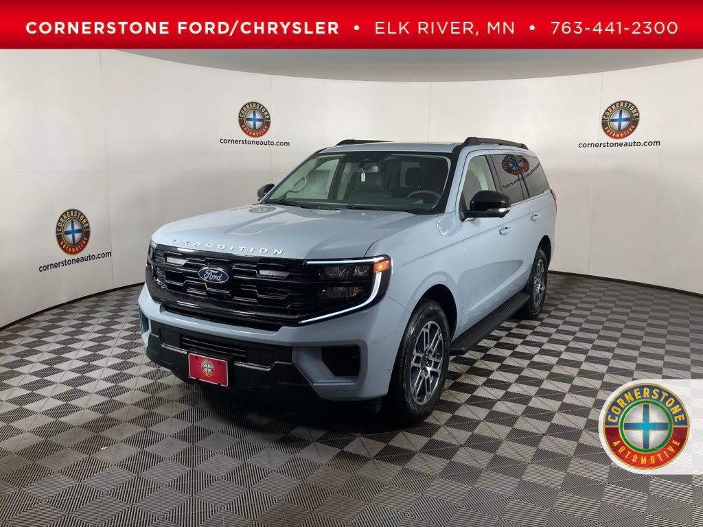 2025 Ford Expedition Active's photo