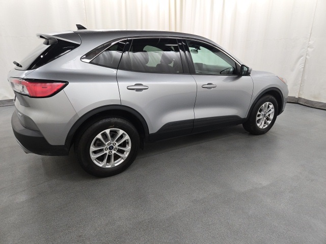 2021 Ford Escape SE photo 4
