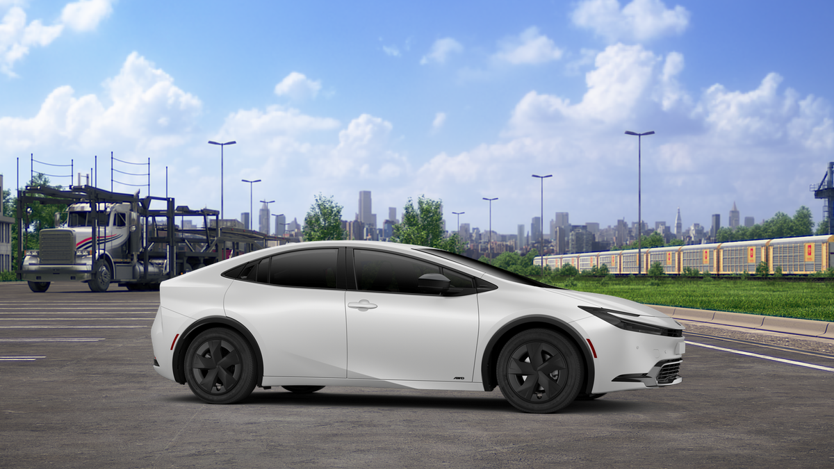 2026 Toyota Prius LE photo 13