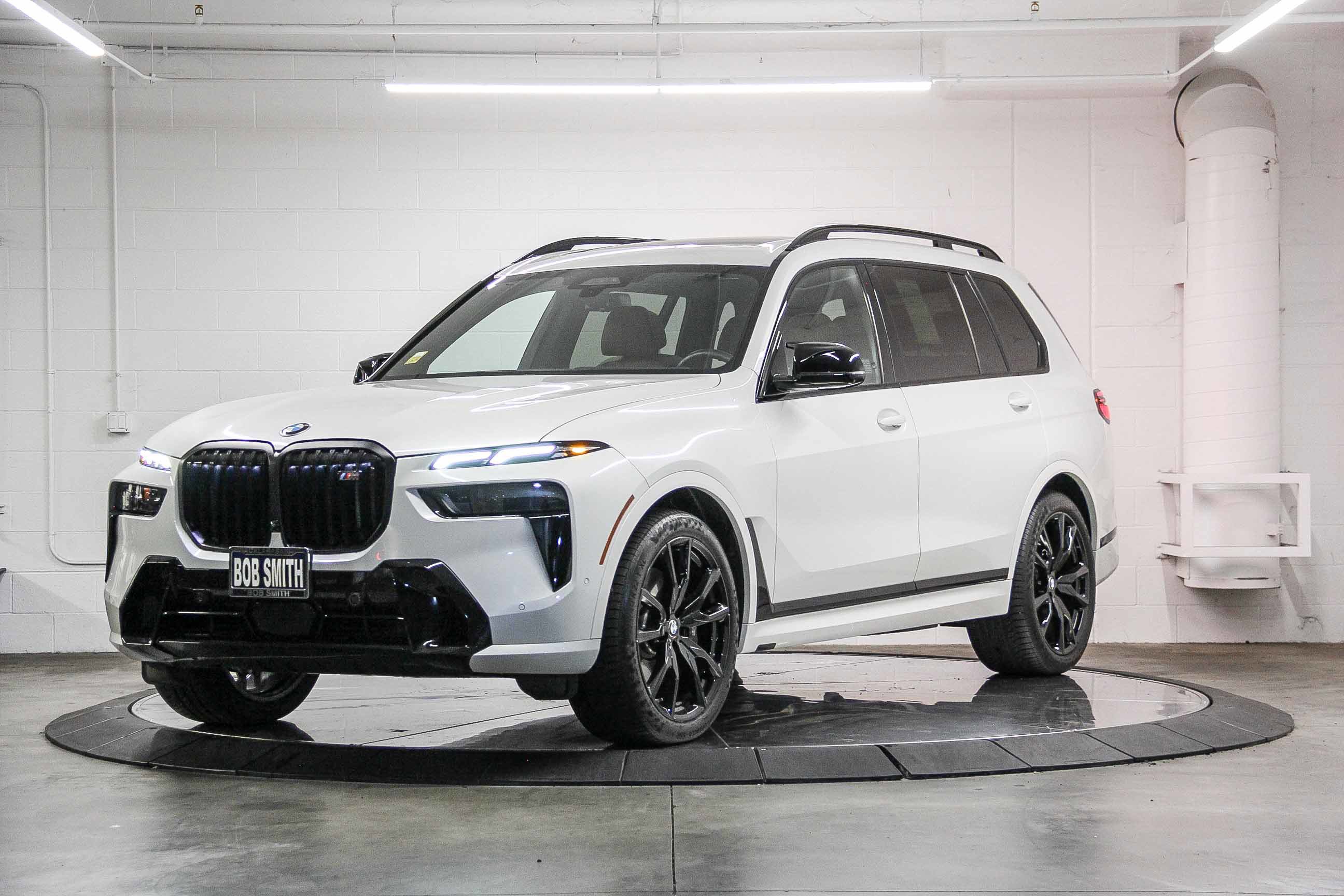2025 Bmw X7 M60i photo 3