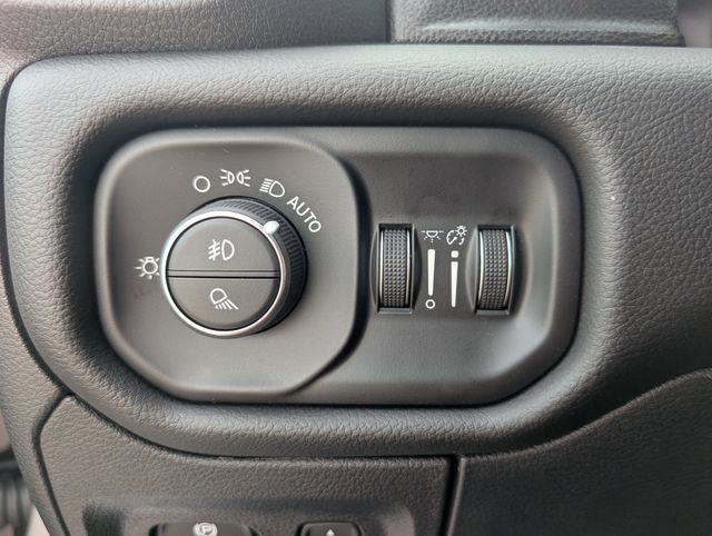 2026 Ram 1500 Big Horn Lone Star photo 29