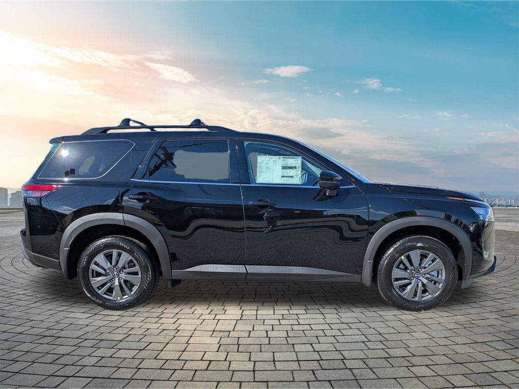 2025 Nissan Pathfinder SV photo 2