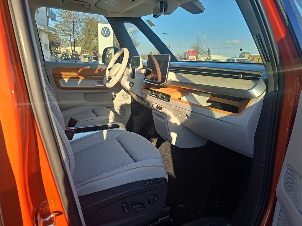 2025 Volkswagen ID. Buzz photo 16