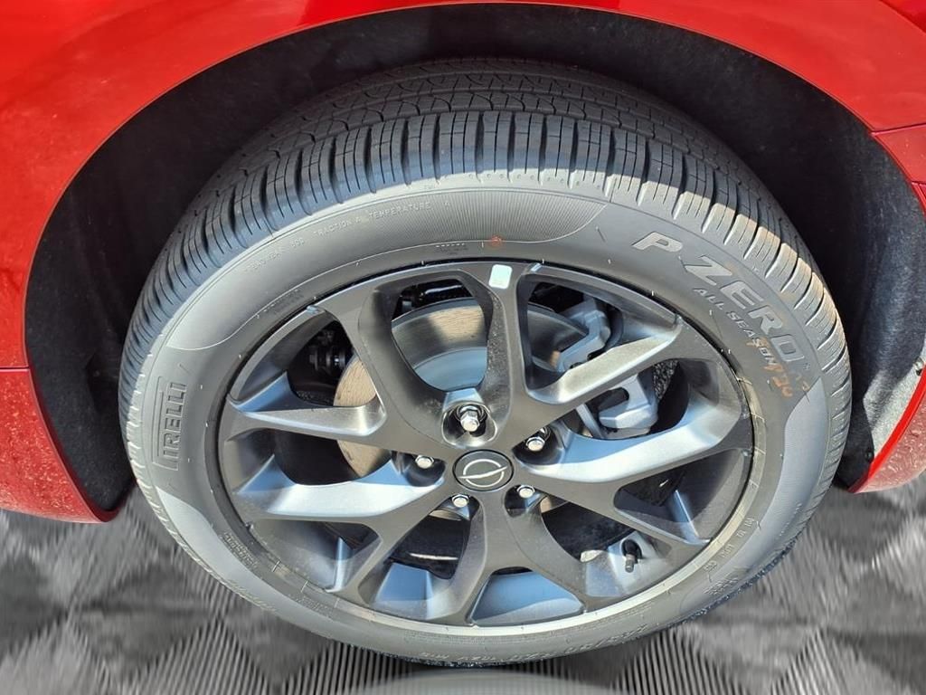 2026 Chrysler Pacifica Limited photo 16
