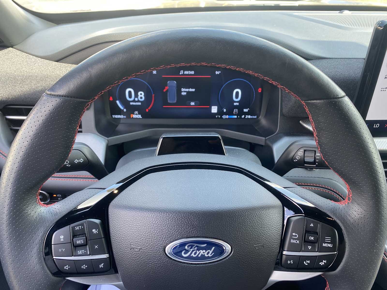 2025 Ford Explorer ST-Line photo 15