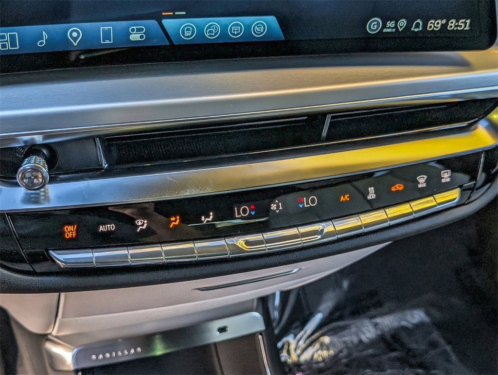 2026 Cadillac Lyriq Luxury photo 27
