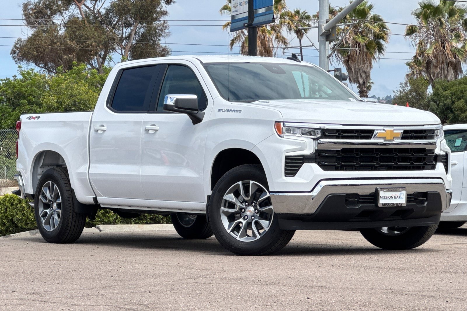 2025 Chevrolet Silverado LT photo 2