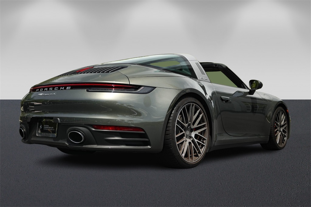 2024 Porsche 911 Targa 4S photo 3