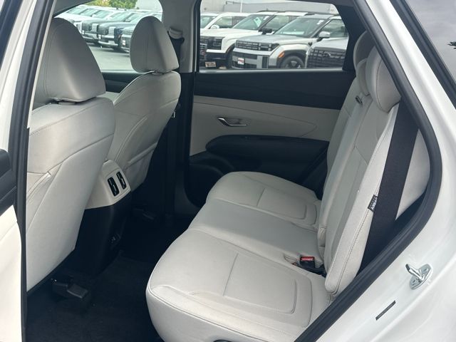 2026 Hyundai Tucson SEL photo 16
