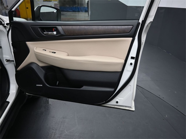 2017 SUBARU OUTBACK - Image 34