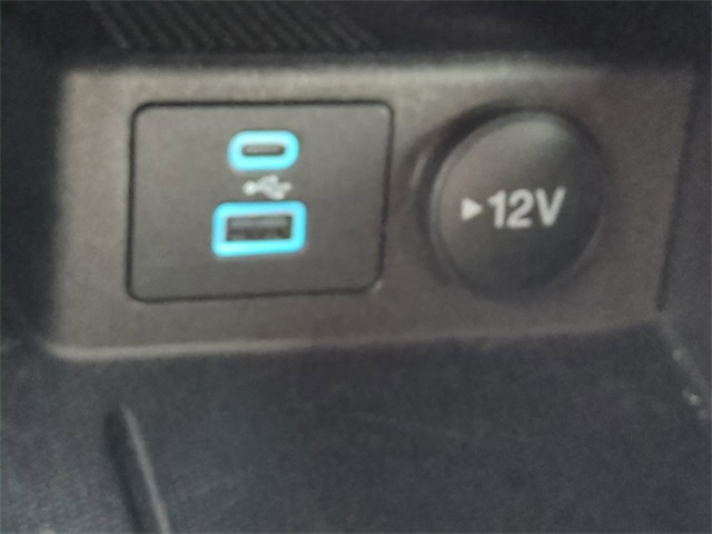 2023 Ford Escape ST-Line photo 18