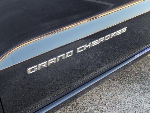 2014 Jeep Grand Cherokee Overland photo 29