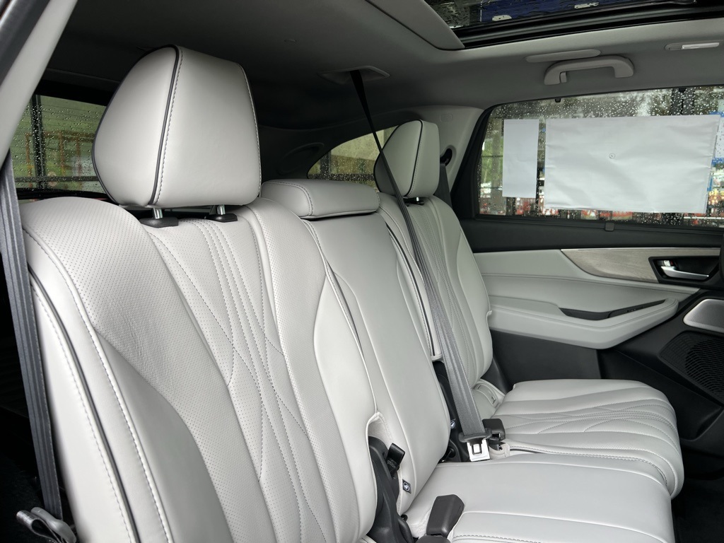 2026 Acura MDX Advance SH-AWD photo 26