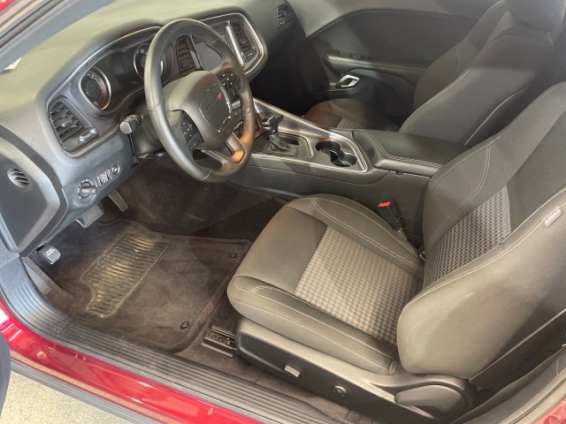 2018 Dodge Challenger R/T photo 10
