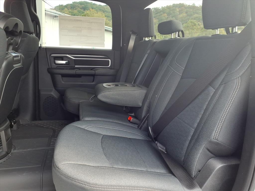 2025 Ram 2500 Big Horn photo 5