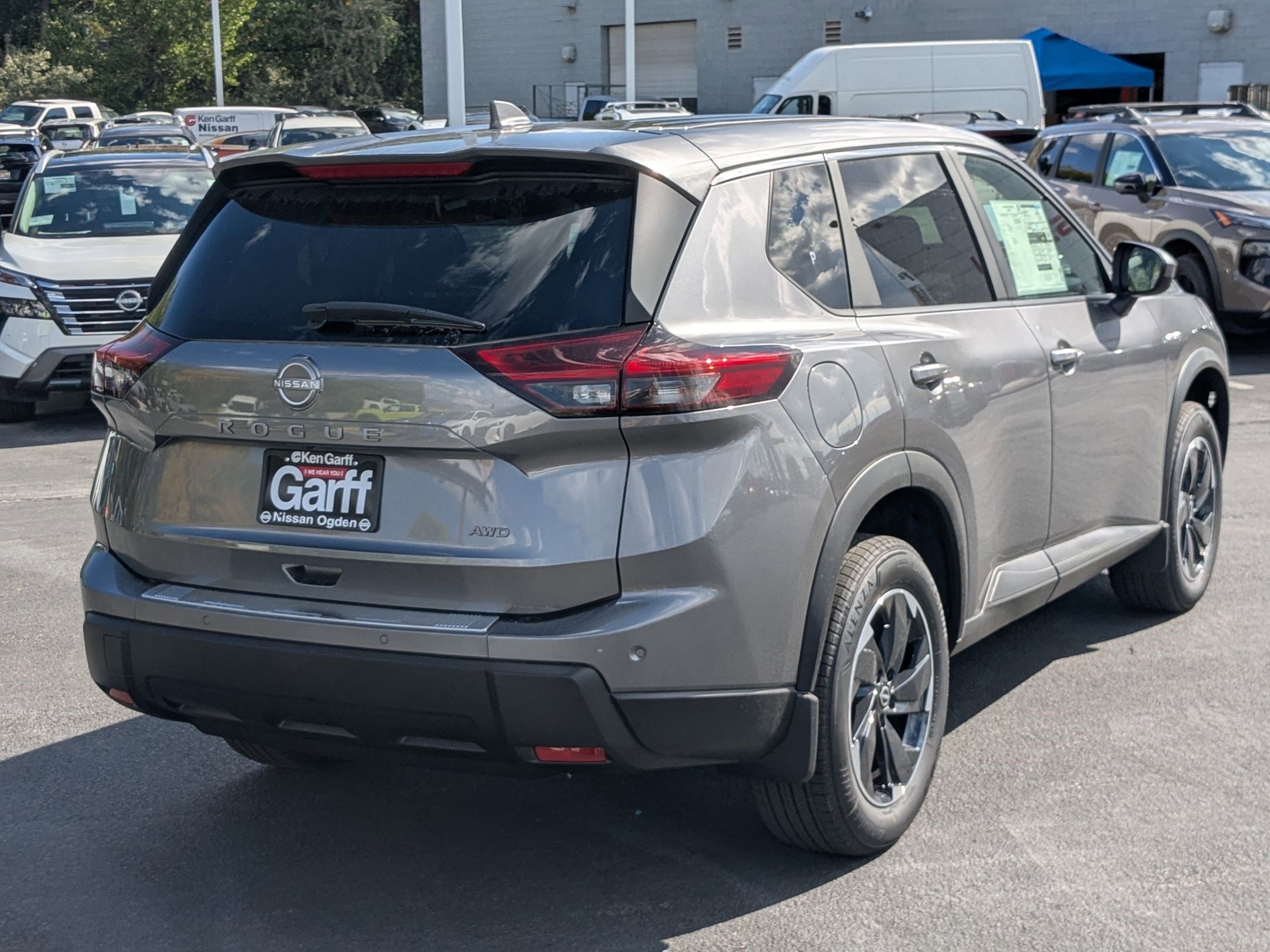 2026 Nissan Rogue SV photo 3