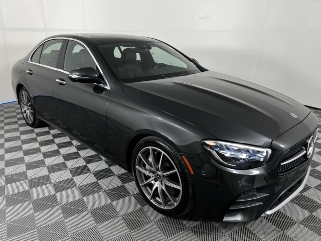 2022 Mercedes-Benz E-Class E350's photo