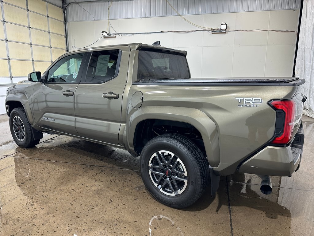 2024 Toyota Tacoma photo 9