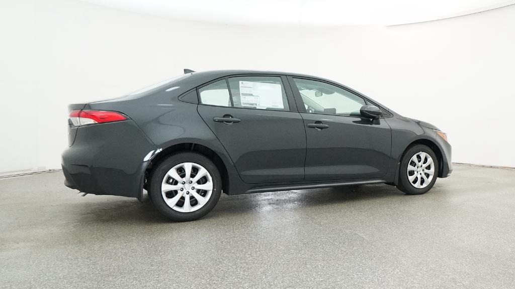 2025 Toyota Corolla LE photo 24