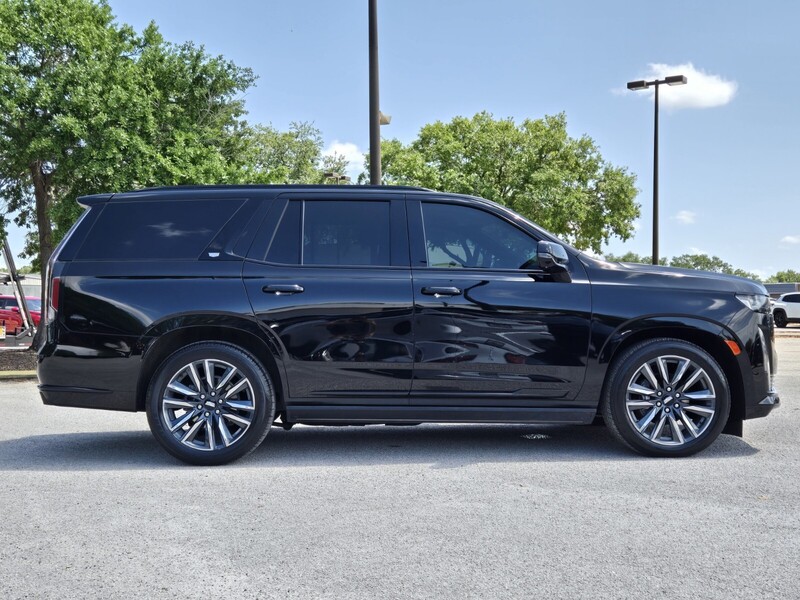 2023 Cadillac Escalade Sport photo 6
