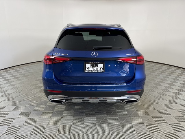 2025 Mercedes Benz GLC 300 4MATIC photo 6