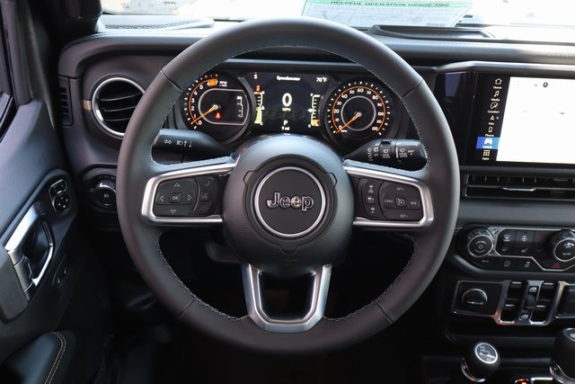 2025 Jeep Wrangler Sahara photo 14