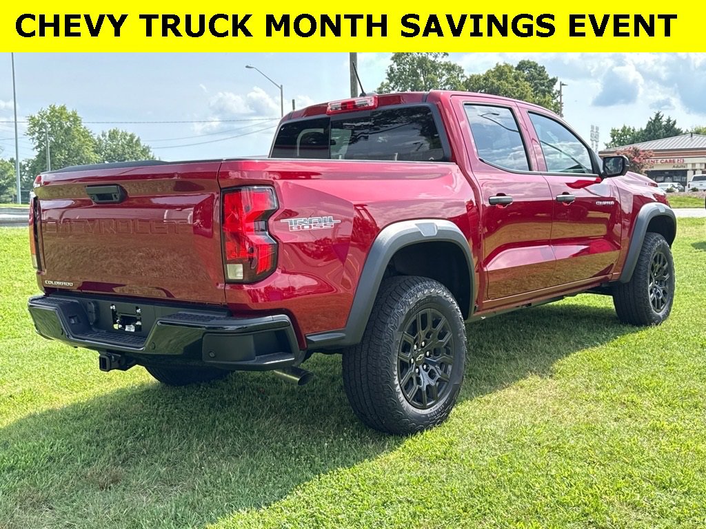 2025 Chevrolet Colorado Trail Boss photo 3