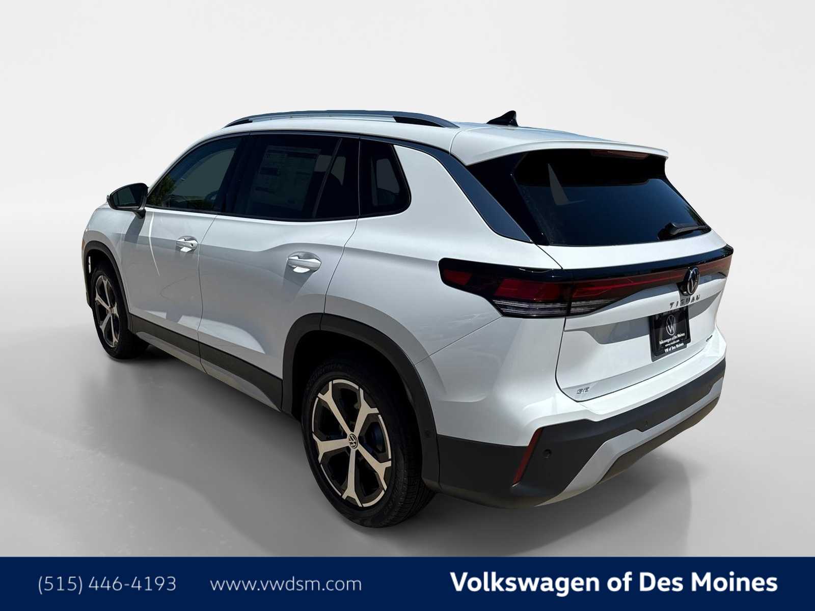 2025 Volkswagen Tiguan SE photo 4