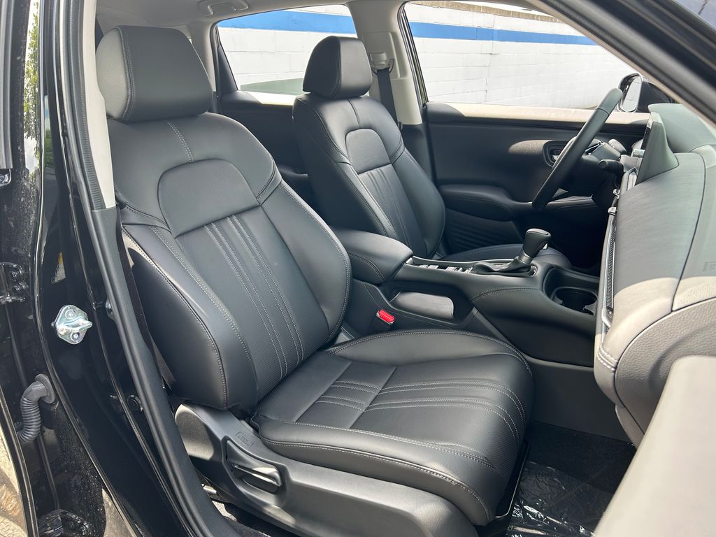 2026 Honda HR-V EX-L photo 22
