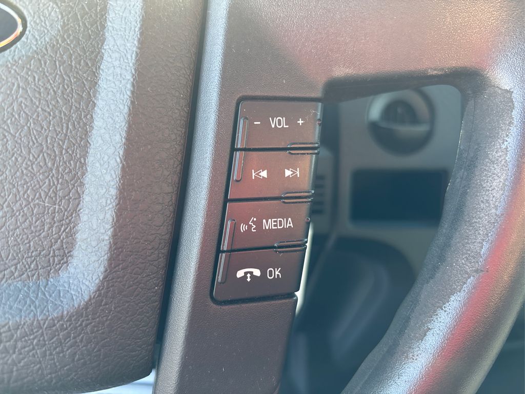 2014 Ford F-150 STX photo 19