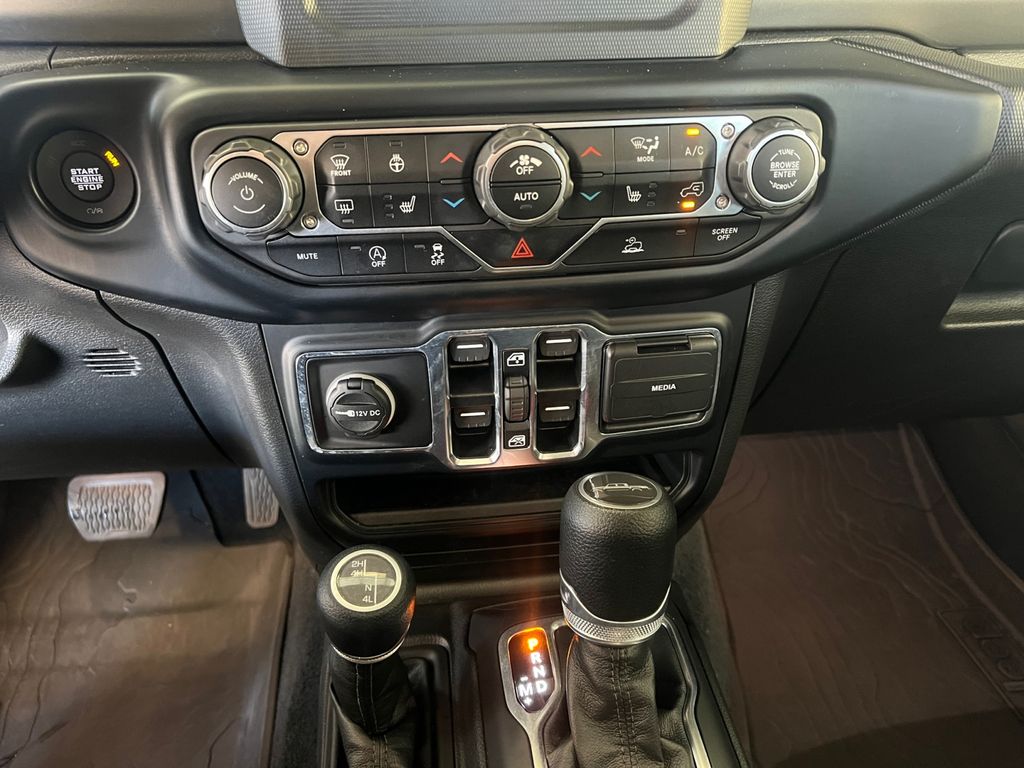 2023 Jeep Gladiator Willys photo 15