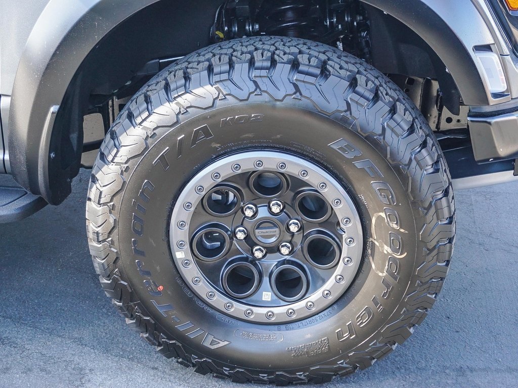 2025 Ford F-150 Raptor photo 9