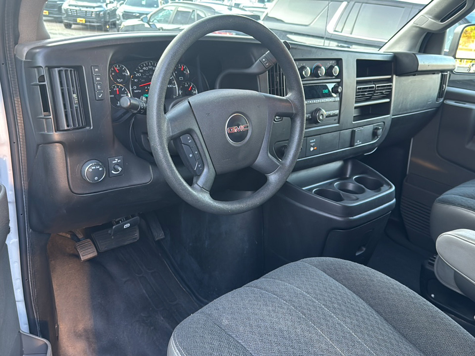 2023 Gmc Savana 2500 Cargo photo 9
