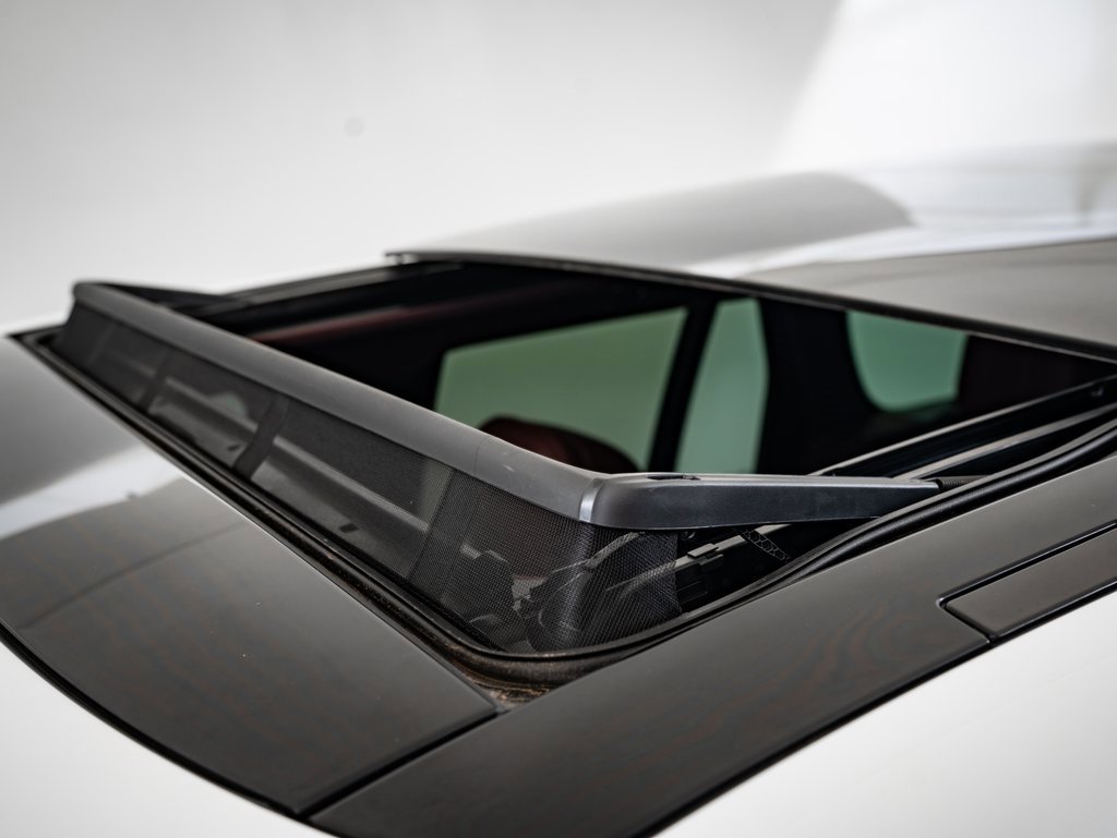 2023 Land Rover Range Rover SE photo 14