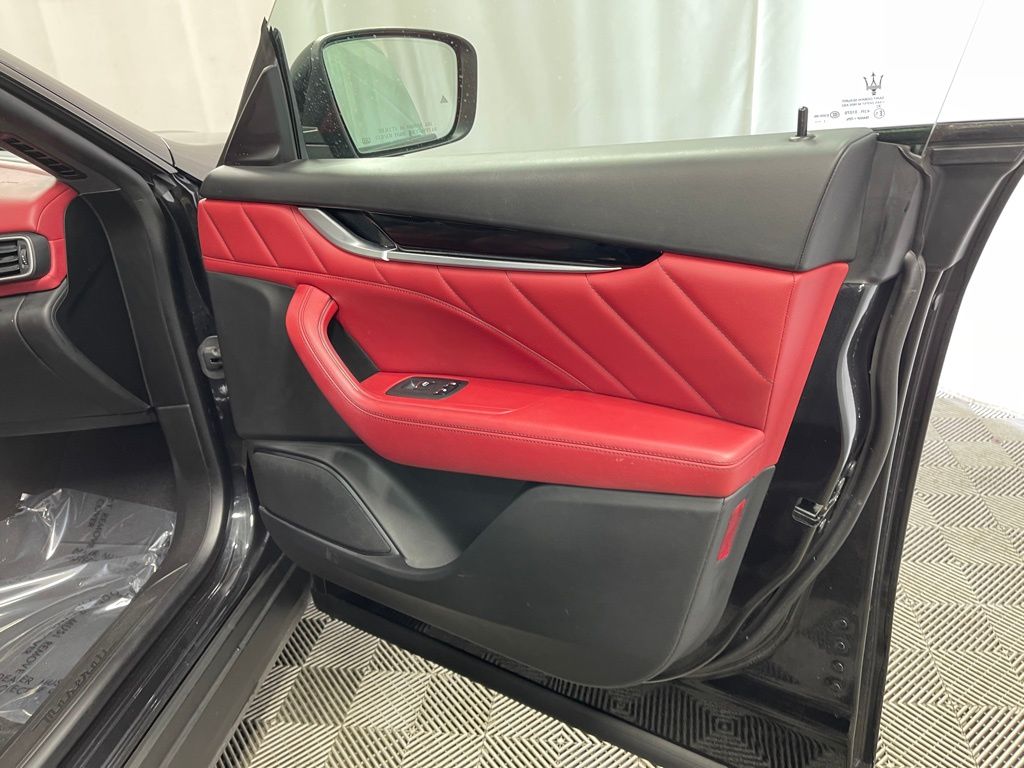2022 Maserati Levante GT photo 27