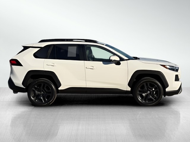 2023 Toyota RAV4 Adventure photo 4