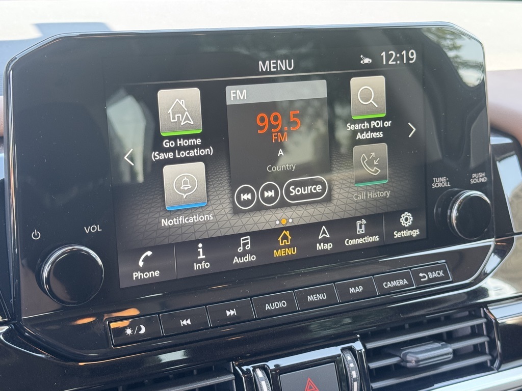 2025 Nissan Pathfinder Platinum photo 8