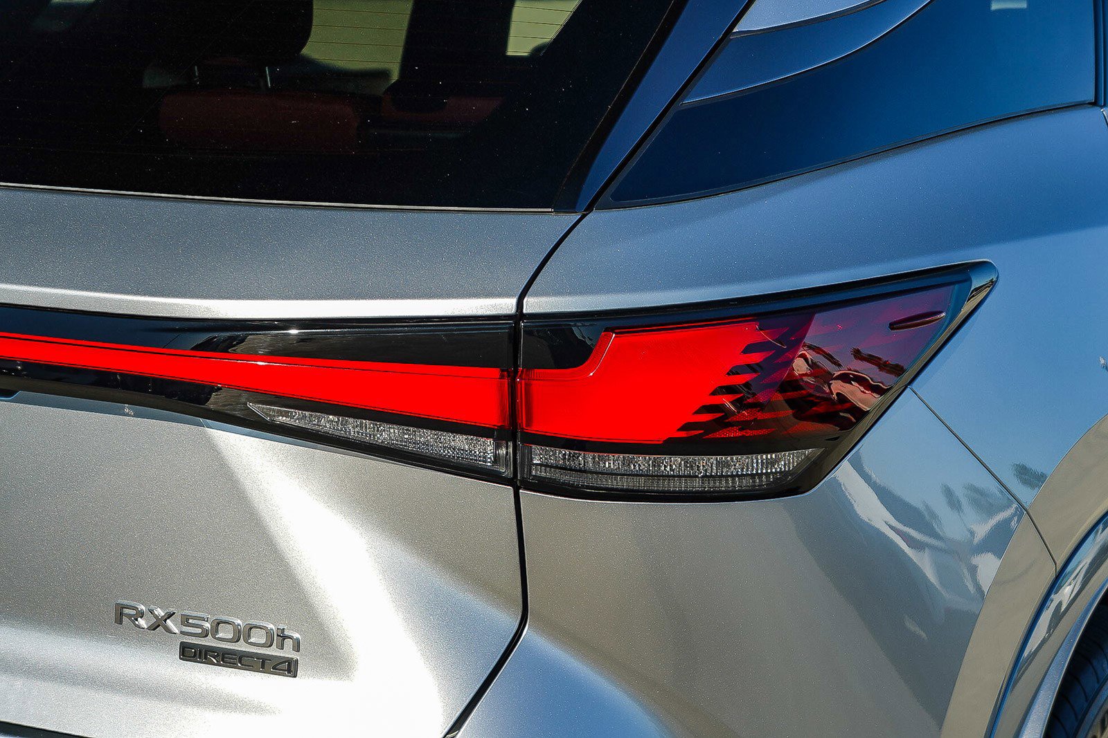 2023 Lexus RX 500h F SPORT Performance photo 3