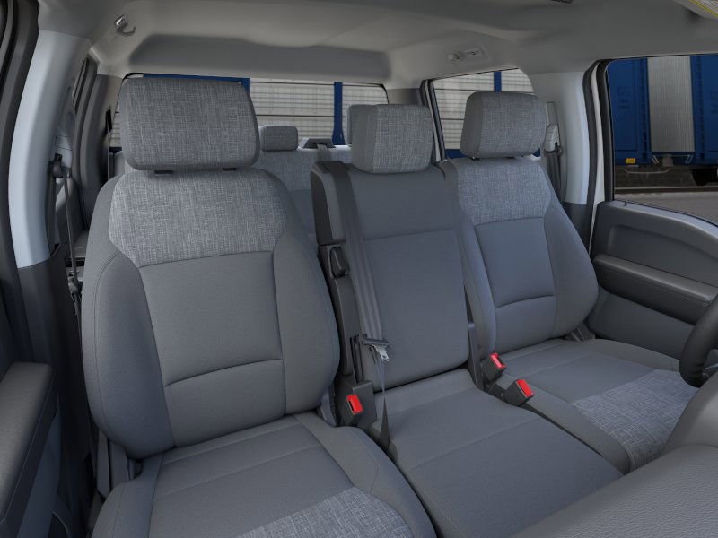 2025 Ford F-250 XLT photo 7