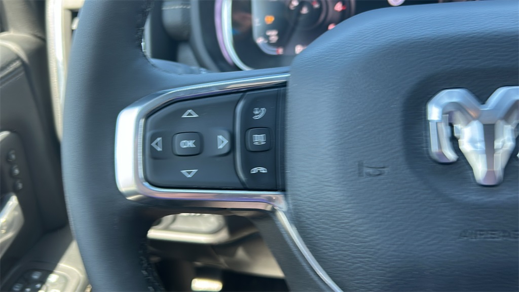 2025 Ram 2500 Laramie photo 32