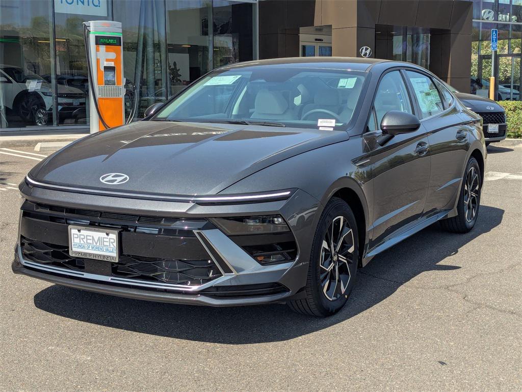2025 Hyundai Sonata SEL photo 11
