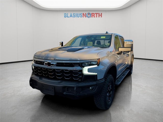 2024 Chevrolet Silverado 1500 ZR2's photo