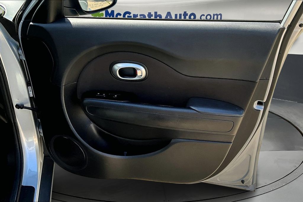 2016 Kia Soul Plus photo 23