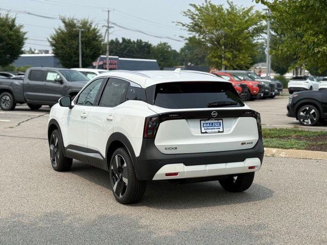 2025 Nissan Kicks SR photo 4